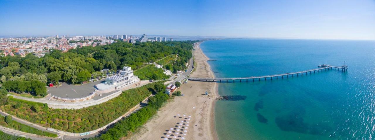 La Dolce Vita, Luxury In The Absolute Center Burgas Exterior foto